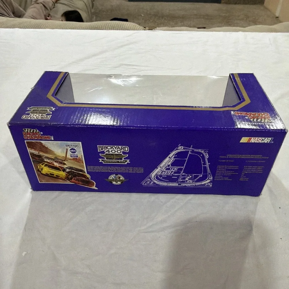 1994 Racing Champions Brickyard 400 Inaugural Race Stock Car 1:24 Diecast NASCAR